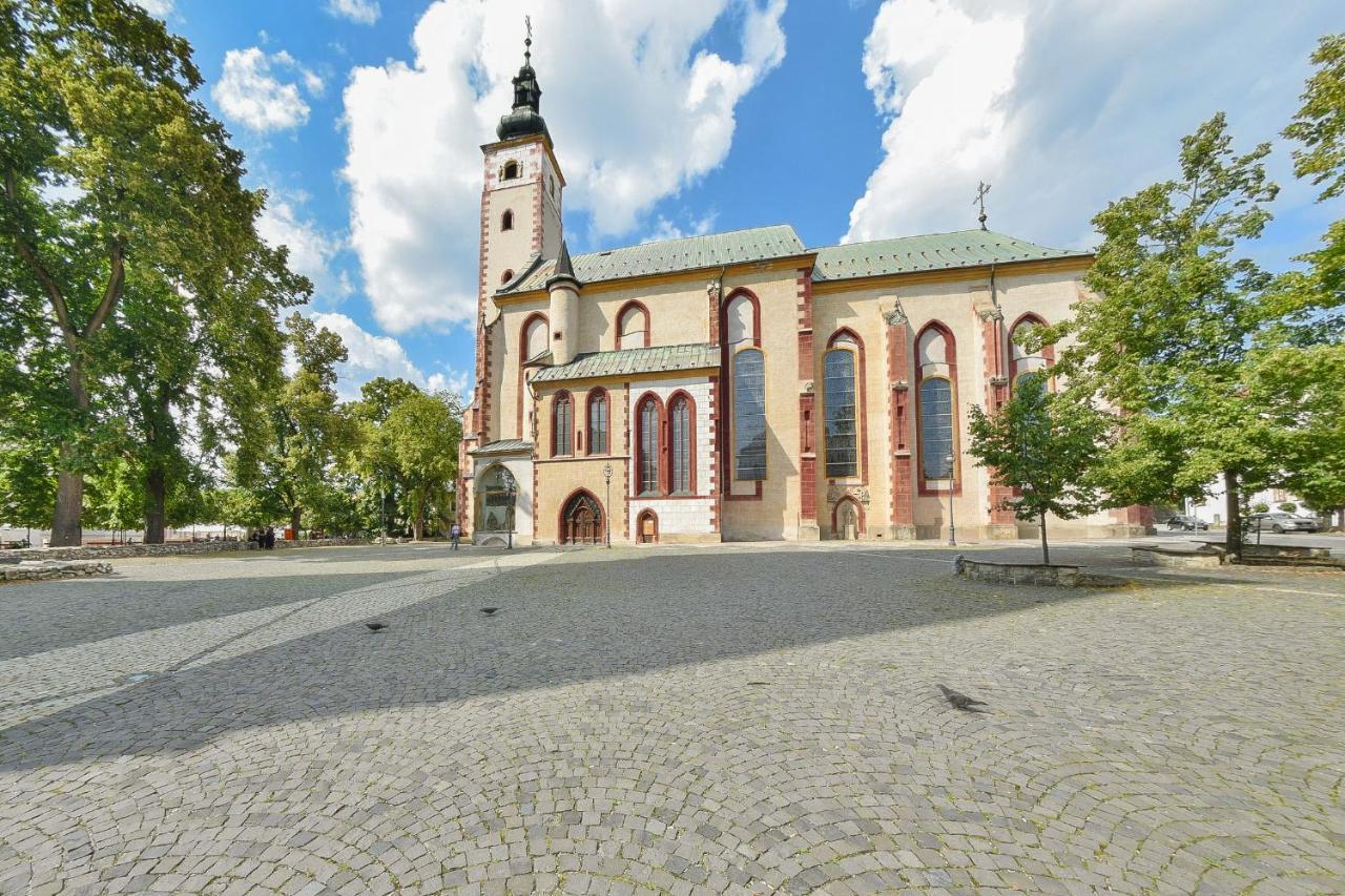Chalupku - Luxurious Apartment 70M2 In Direct Centrum With Parking Included, Air-Conditioned, Balcony, Quiet Sleep, Best In Town Banská Bystrica Esterno foto
